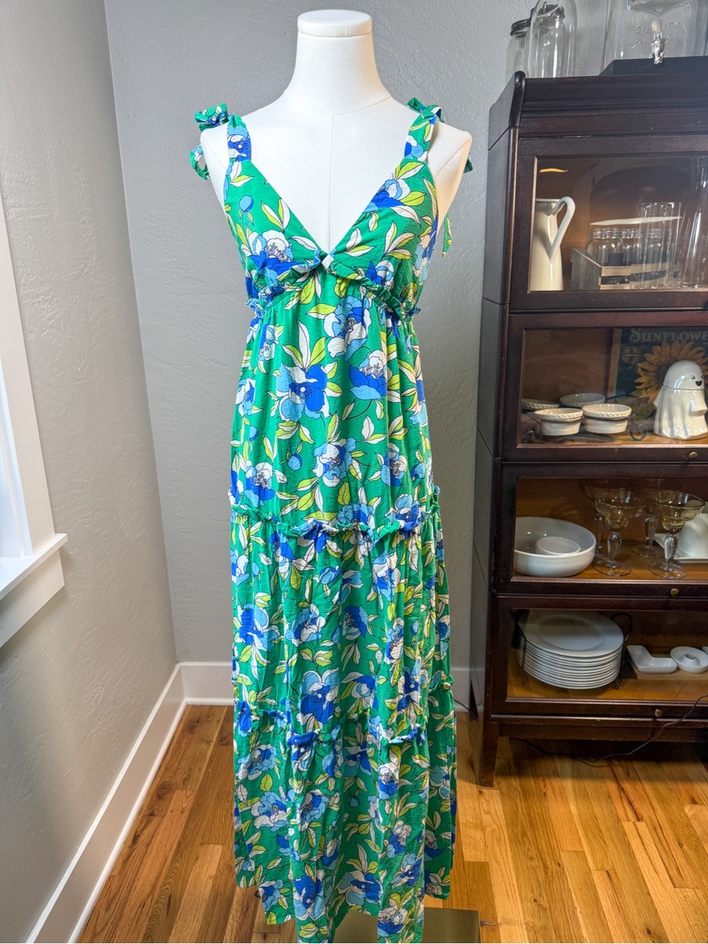 Monteau Los Angeles Bright Green Blue Floral Tiered Maxi Dress Size XS